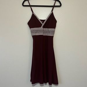Kohl’s SO Maroon & White Skater Flowy Dress Size M
